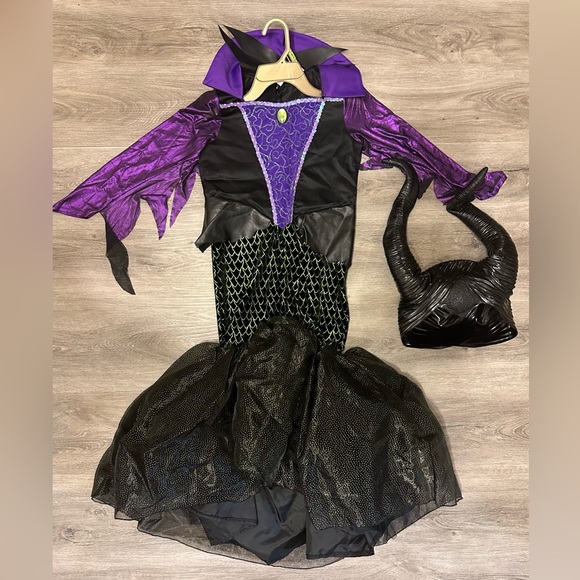 Disney Maleficent Costume with Maleficient Horns Head Piece - Picture 1 of 13